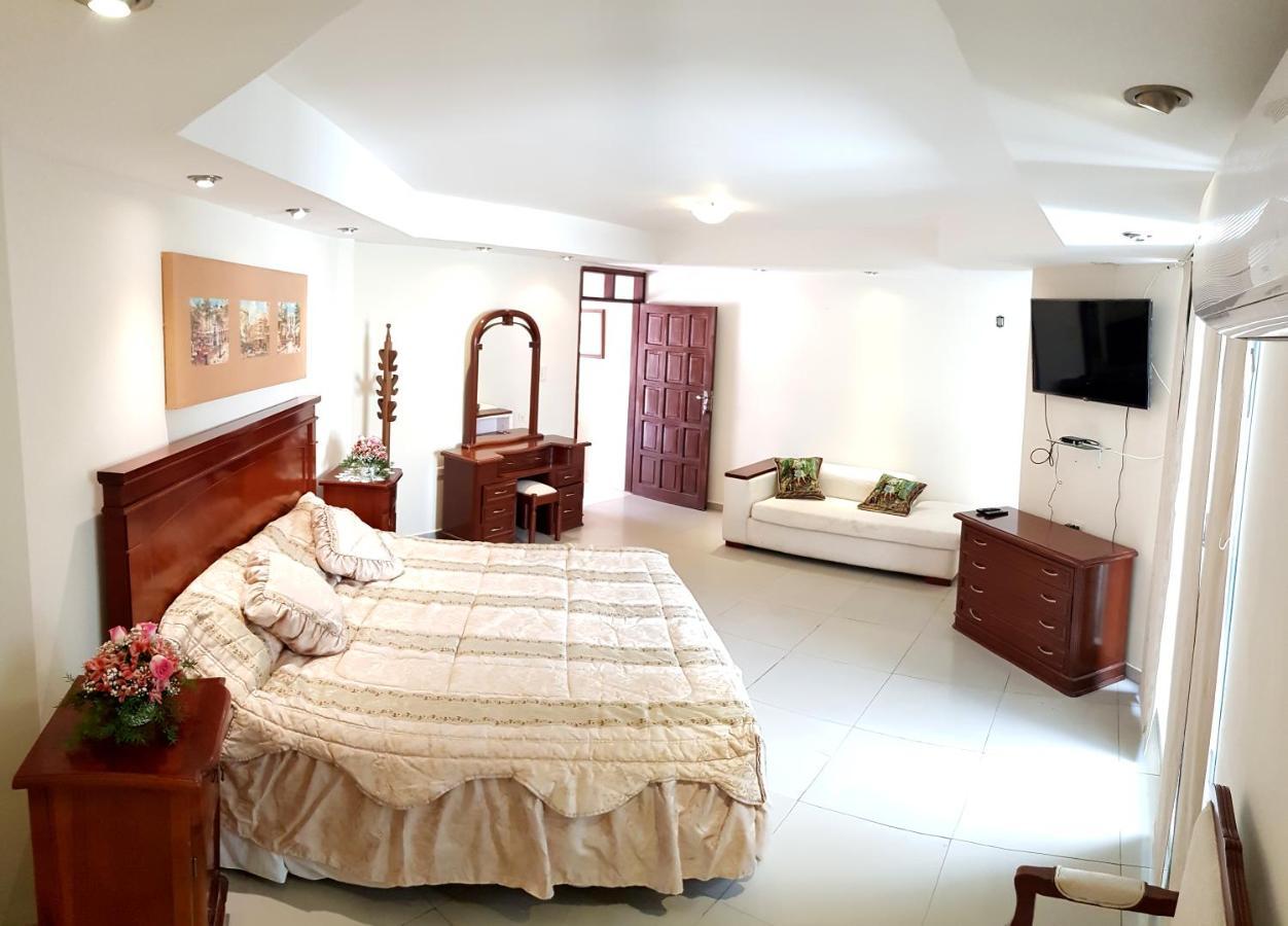 Lili'S Hostel Санта Крус де ла Сиера Екстериор снимка