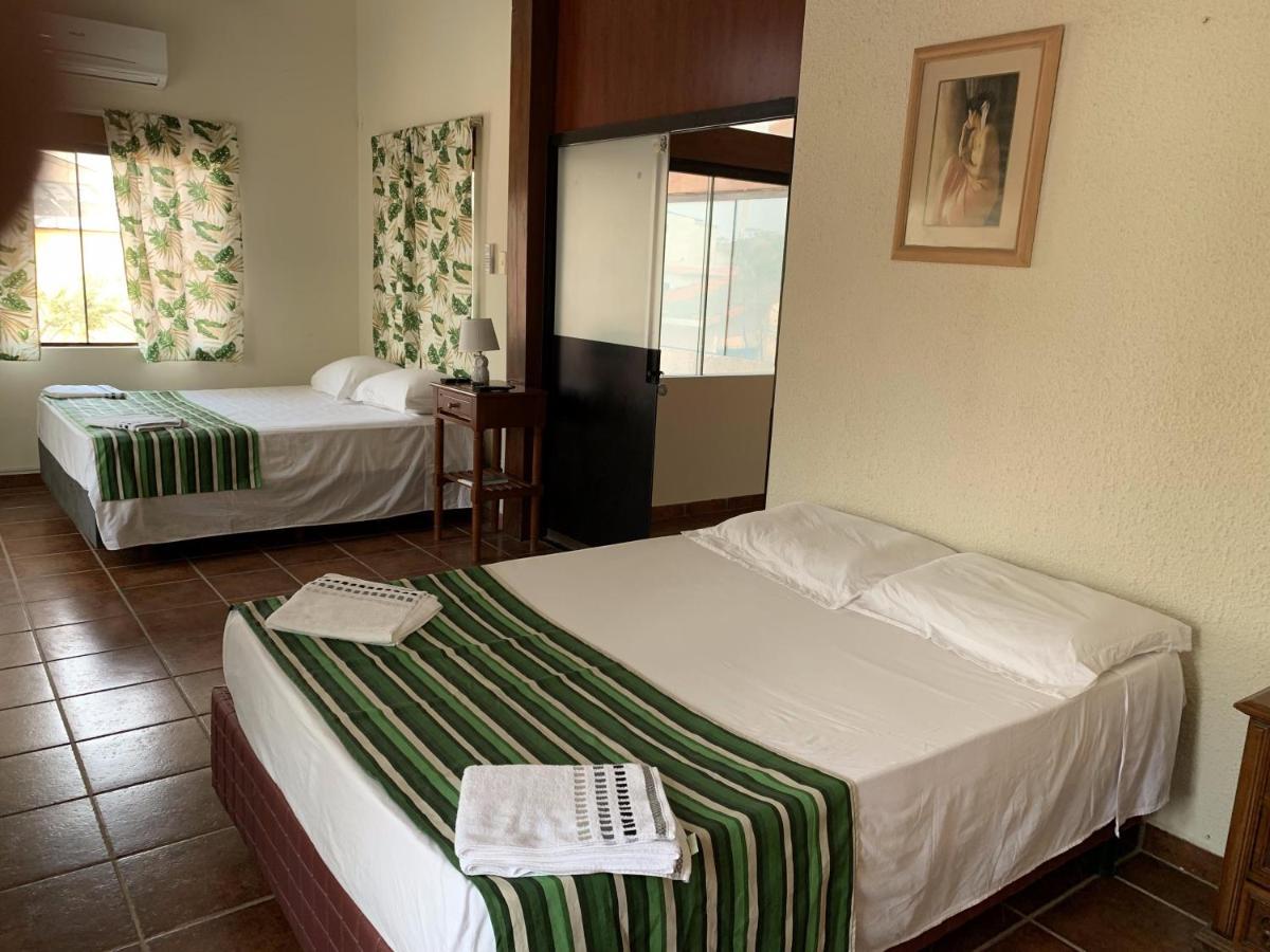 Lili'S Hostel Санта Крус де ла Сиера Екстериор снимка