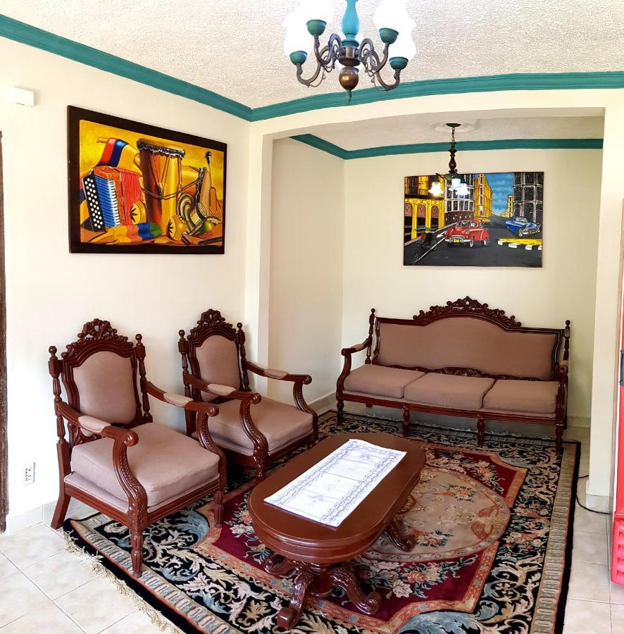 Lili'S Hostel Санта Крус де ла Сиера Екстериор снимка