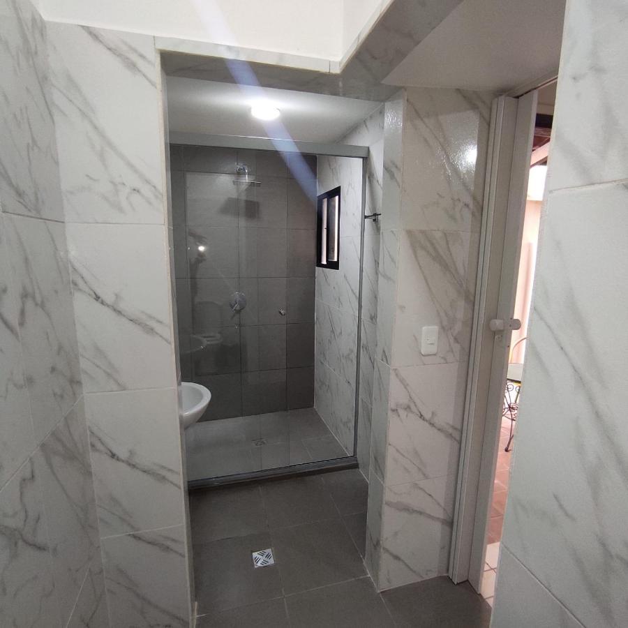 Lili'S Hostel Санта Крус де ла Сиера Екстериор снимка