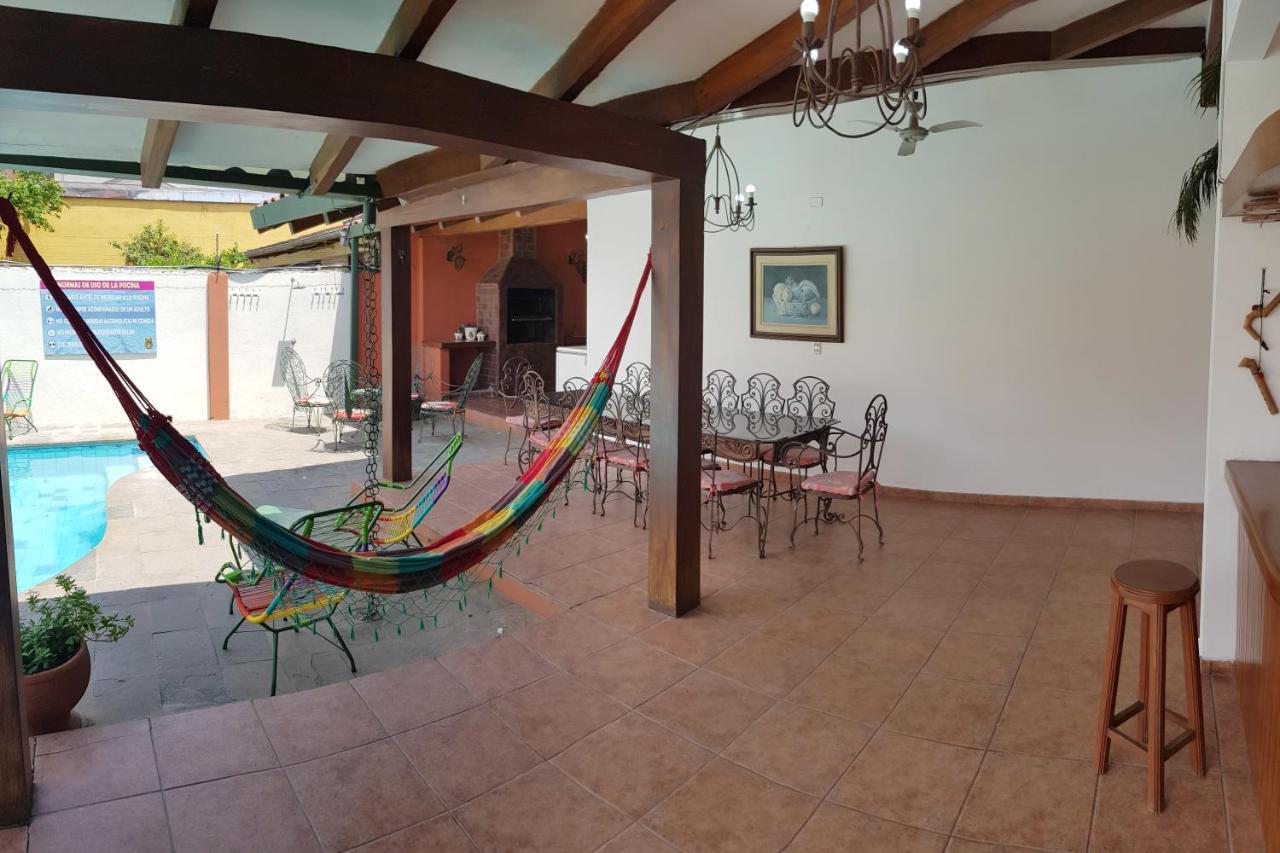 Lili'S Hostel Санта Крус де ла Сиера Екстериор снимка