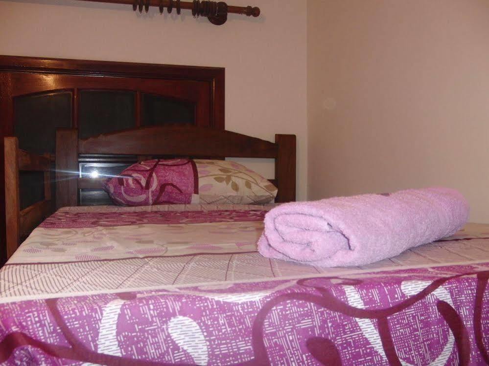 Lili'S Hostel Санта Крус де ла Сиера Екстериор снимка